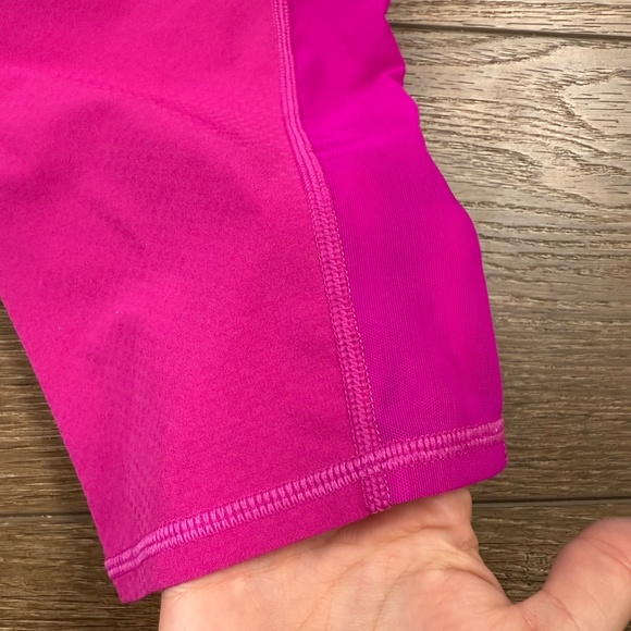 ATHLETA Electric Fuchsia Dobby Action Crop Legging Sz M Pull-On Athletic - Picture 11 of 14